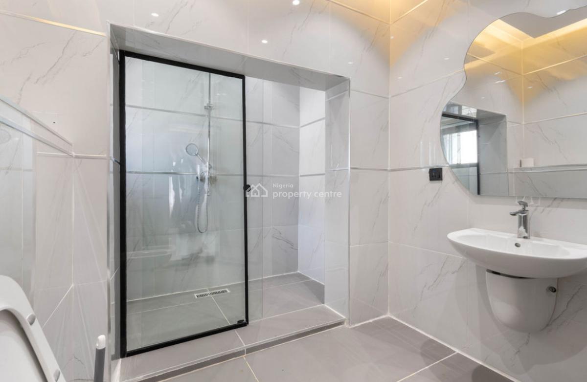 Beautifully Furnished Luxury 1-bedroom Apartment, Admiralty, Lekki Phase 1, Lekki, Lagos, Flat / Apartment Short Let
