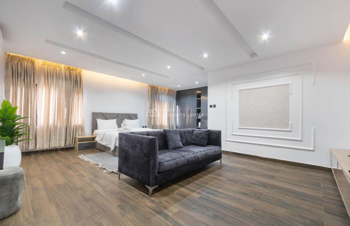 Beautifully Furnished Luxury 1-bedroom Apartment, Admiralty, Lekki Phase 1, Lekki, Lagos, Flat / Apartment Short Let