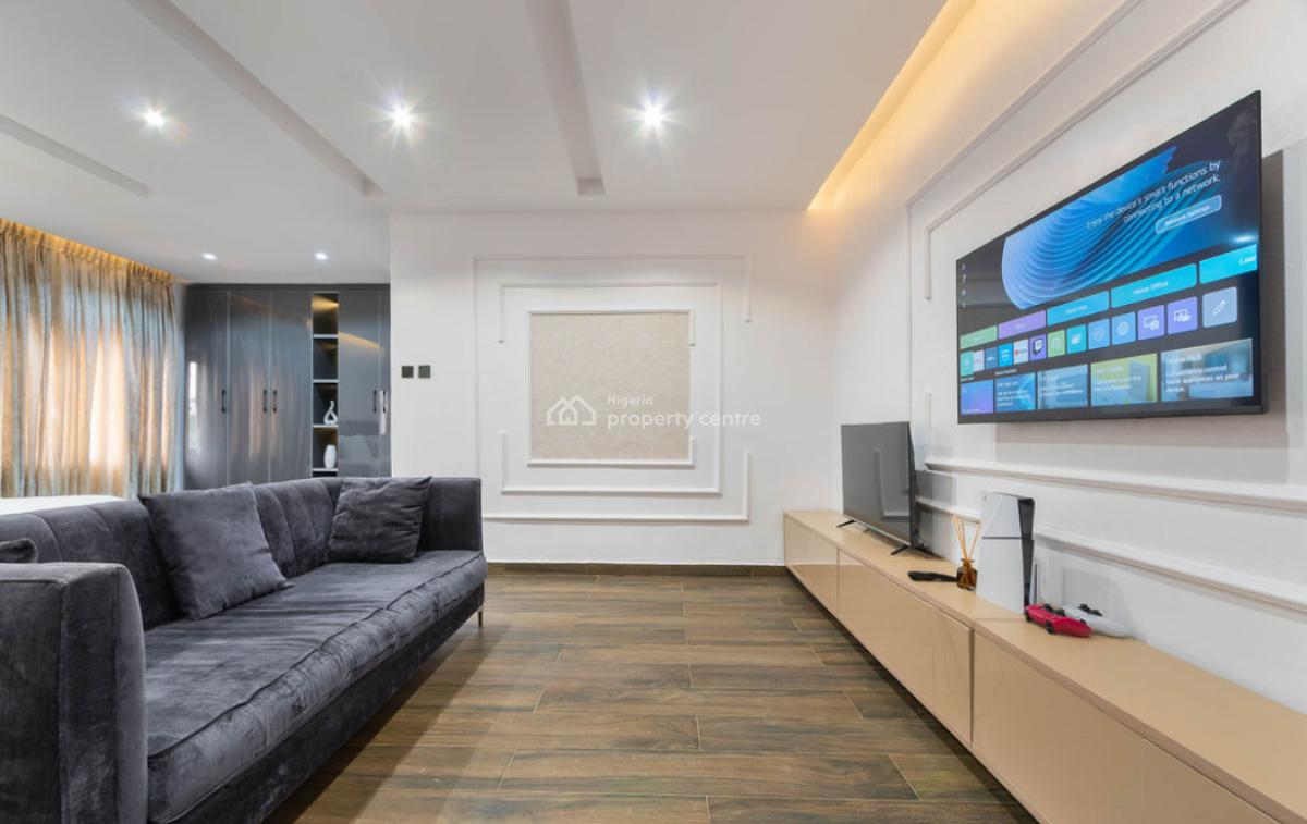 Beautifully Furnished Luxury 1-bedroom Apartment, Admiralty, Lekki Phase 1, Lekki, Lagos, Flat / Apartment Short Let