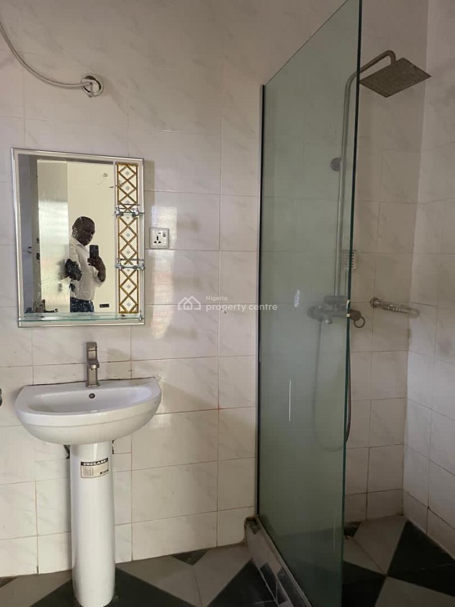 Specious Room and Parlor with Personal Meter, Chevron Drive, Lekki Expressway, Lekki, Lagos, Mini Flat (room and Parlour) for Rent