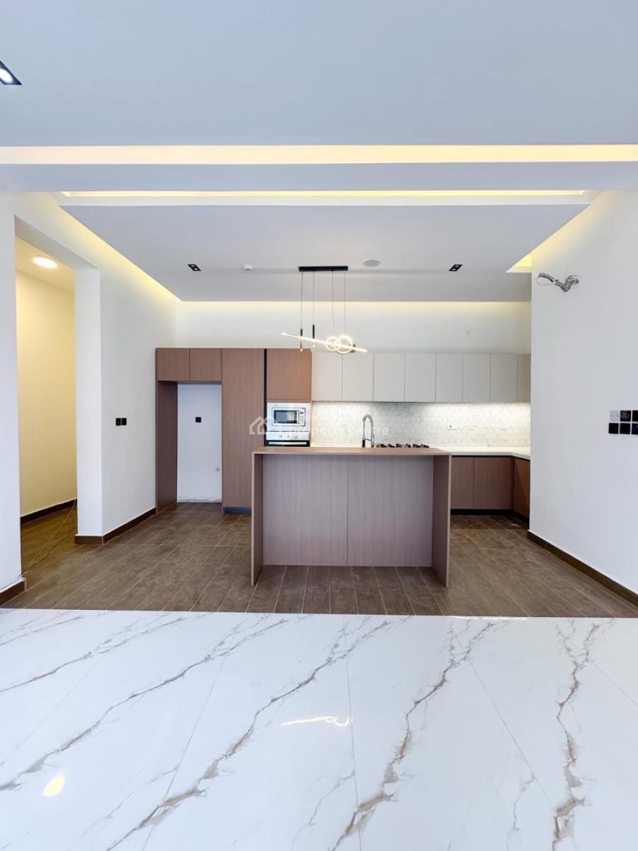 Fully Serviced 3 Bedroom Apartment with En-suite Rooms, Spacious Well Built Apartments Suitable for Residential Or Rental Use, Lekki Phase 1, Lekki, Lagos, Block of Flats for Sale