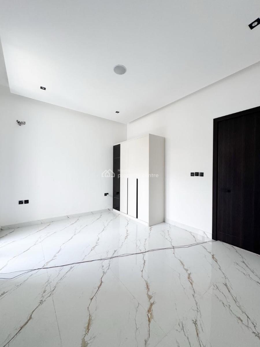 Fully Serviced 3 Bedroom Apartment with En-suite Rooms, Spacious Well Built Apartments Suitable for Residential Or Rental Use, Lekki Phase 1, Lekki, Lagos, Block of Flats for Sale