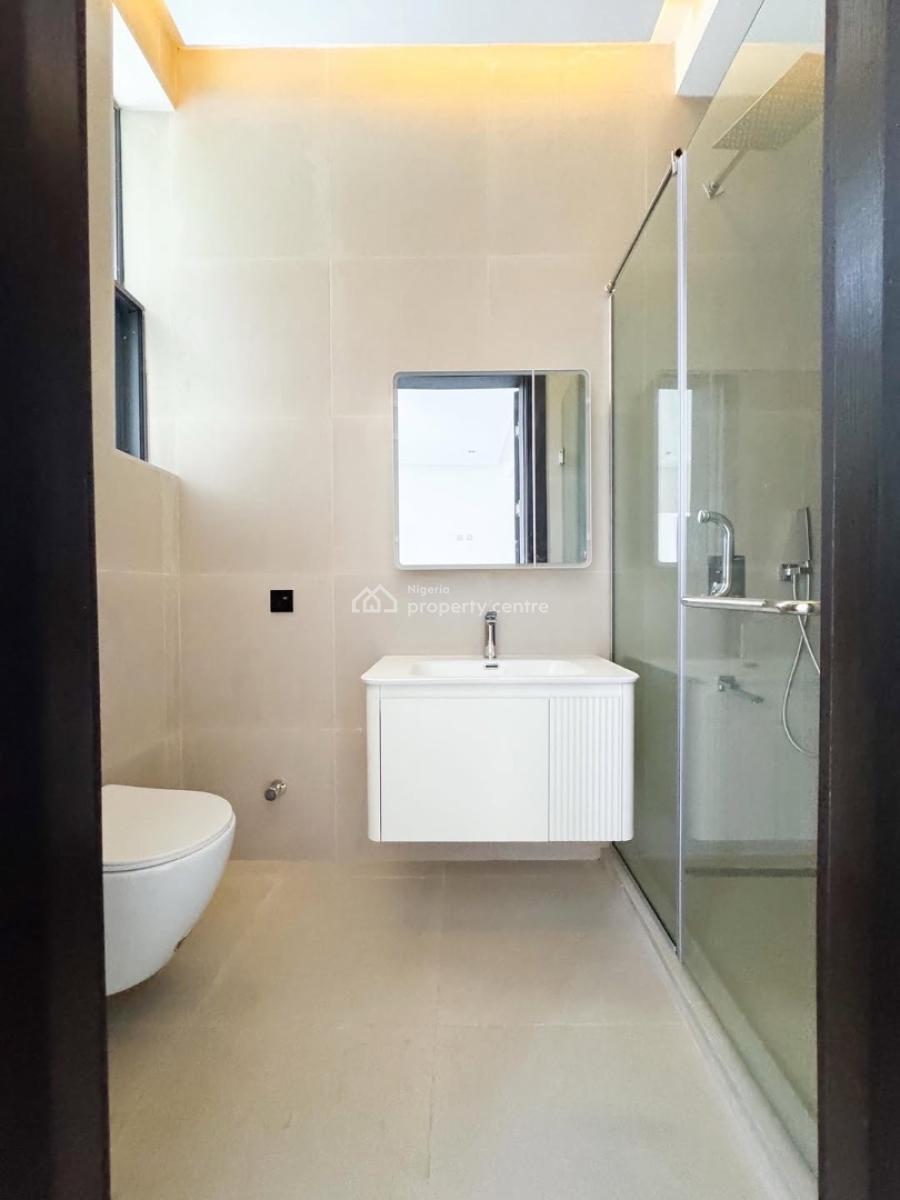 Fully Serviced 3 Bedroom Apartment with En-suite Rooms, Spacious Well Built Apartments Suitable for Residential Or Rental Use, Lekki Phase 1, Lekki, Lagos, Block of Flats for Sale