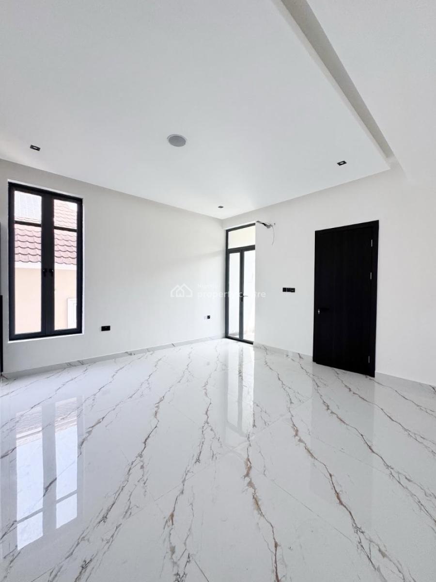 Fully Serviced 3 Bedroom Apartment with En-suite Rooms, Spacious Well Built Apartments Suitable for Residential Or Rental Use, Lekki Phase 1, Lekki, Lagos, Block of Flats for Sale