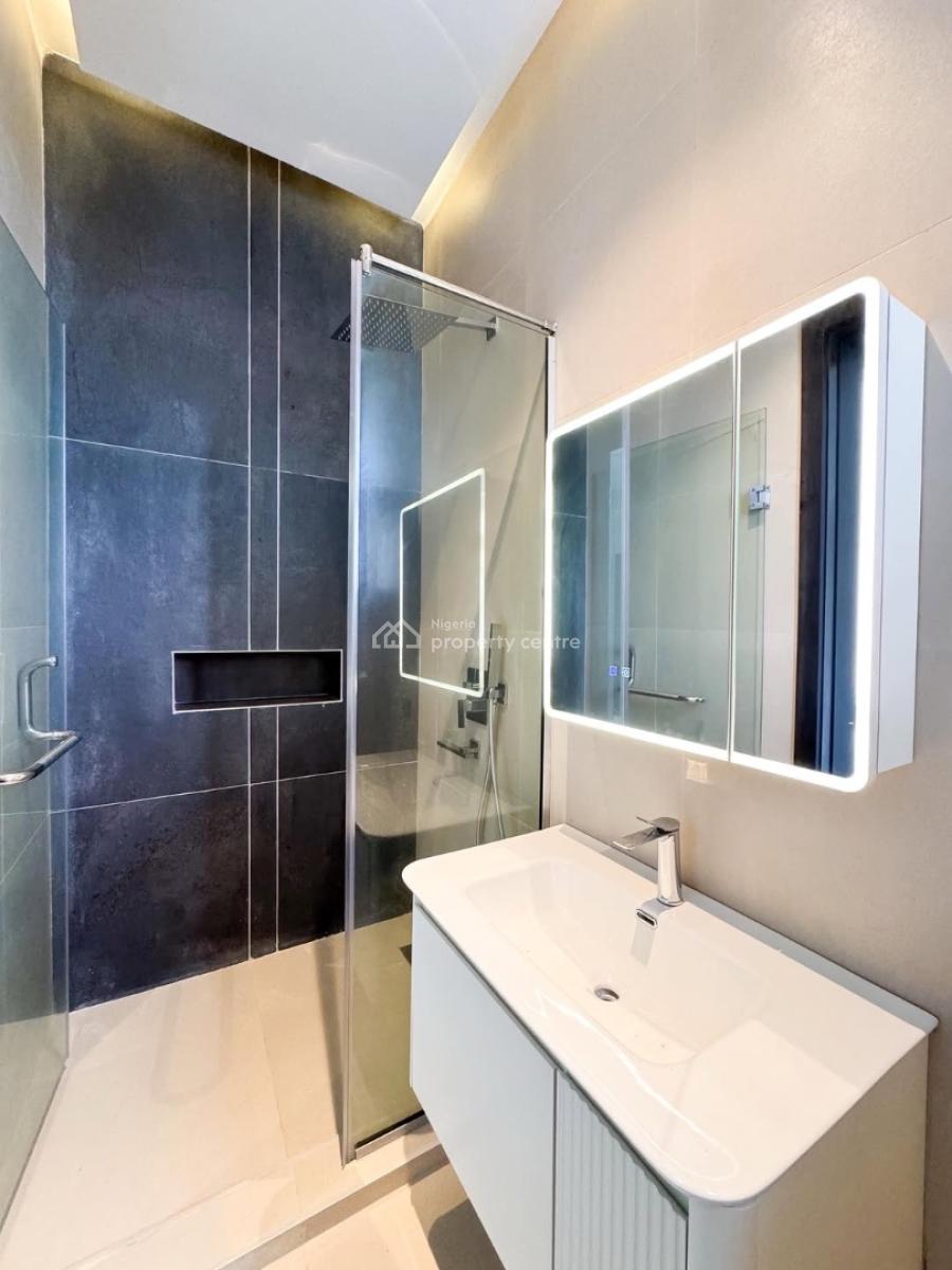 Fully Serviced 3 Bedroom Apartment with En-suite Rooms, Spacious Well Built Apartments Suitable for Residential Or Rental Use, Lekki Phase 1, Lekki, Lagos, Block of Flats for Sale