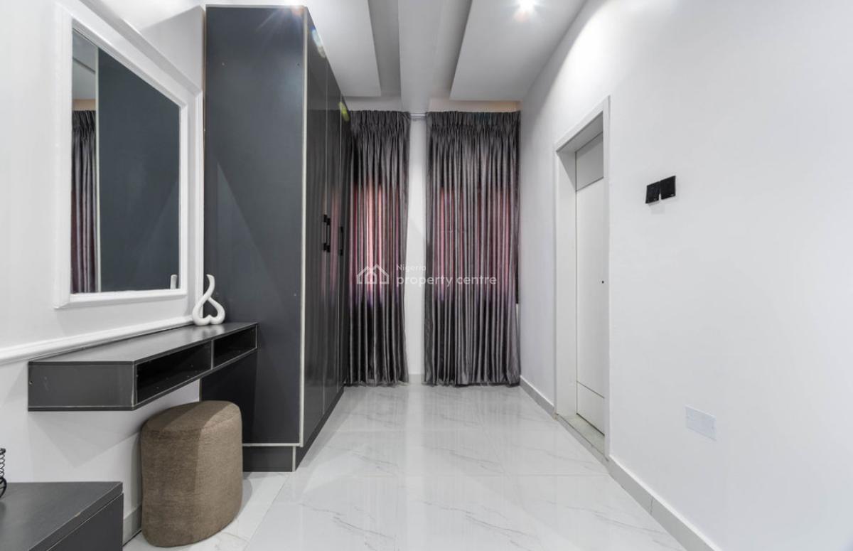 Exclusive 2-bedroom Apartment with Top Amenities, Admiralty, Lekki Phase 1, Lekki, Lagos, Flat / Apartment Short Let