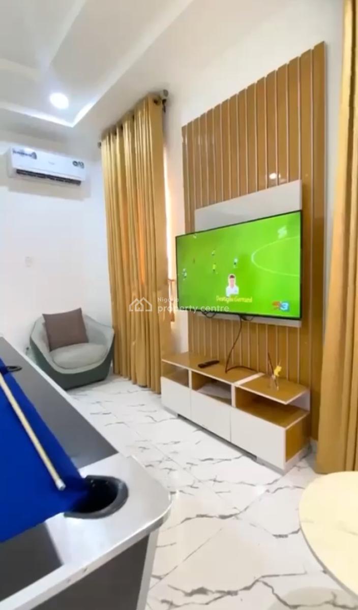 Luxury 5-bedroom Apartment Self Compound   with Modern Interiors, Lekki Phase 1, Lekki, Lagos, House Short Let