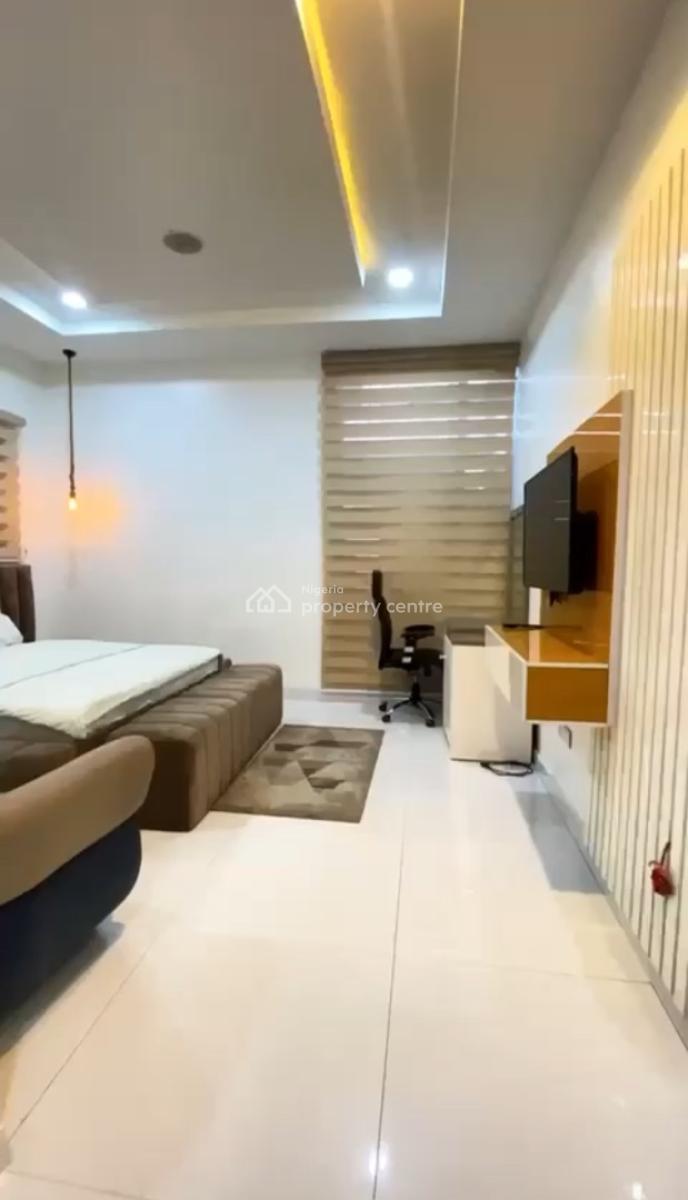 Luxury 5-bedroom Apartment Self Compound   with Modern Interiors, Lekki Phase 1, Lekki, Lagos, House Short Let