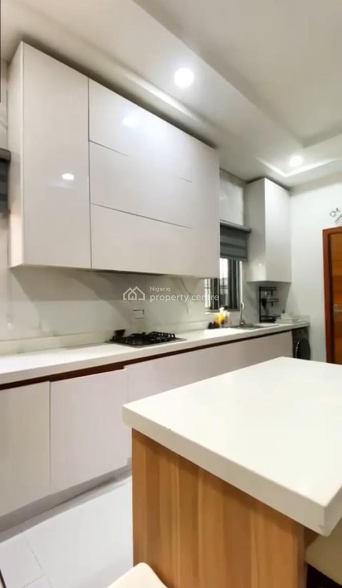Luxury 5-bedroom Apartment Self Compound   with Modern Interiors, Lekki Phase 1, Lekki, Lagos, House Short Let