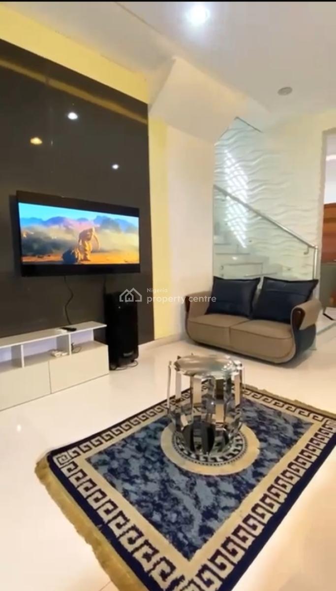 Luxury 5-bedroom Apartment Self Compound   with Modern Interiors, Lekki Phase 1, Lekki, Lagos, House Short Let