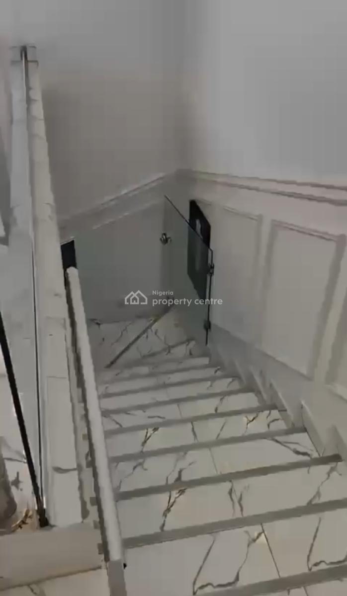 Luxury 5-bedroom Apartment Self Compound   with Modern Interiors, Lekki Phase 1, Lekki, Lagos, House Short Let