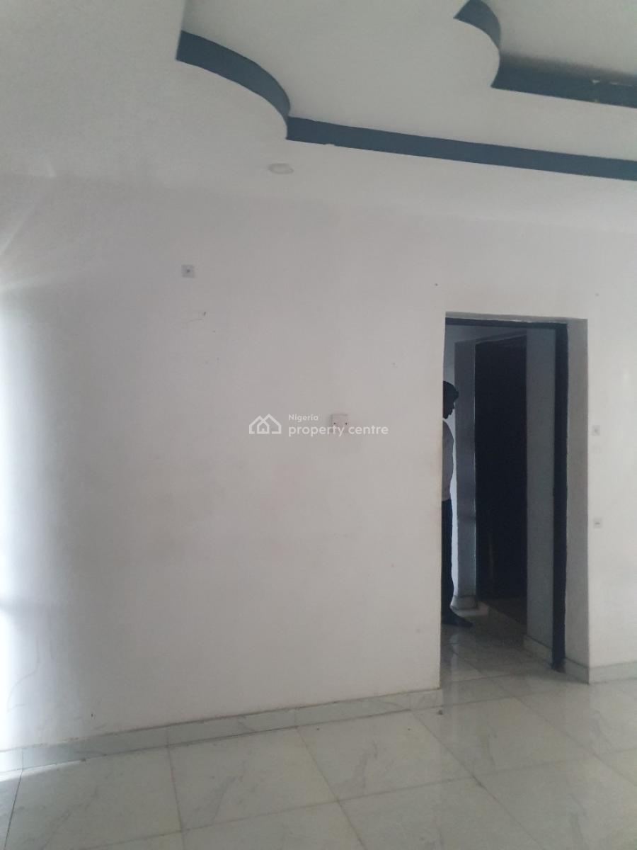 Newly Renovated Standard 2bedroom Flat in a Gated Nd Secure Area, Ikosi Ketu, Ikosi, Ketu, Lagos, Flat / Apartment for Rent