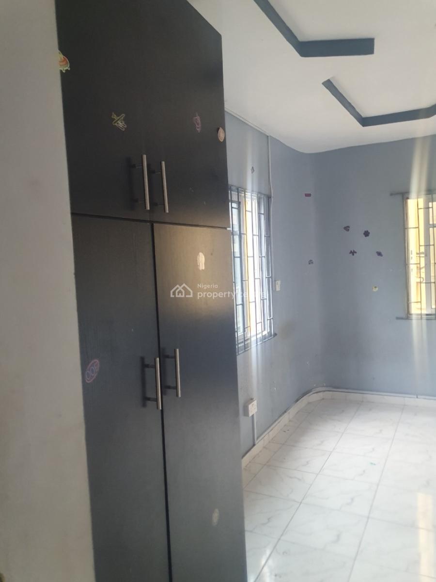 Newly Renovated Standard 2bedroom Flat in a Gated Nd Secure Area, Ikosi Ketu, Ikosi, Ketu, Lagos, Flat / Apartment for Rent