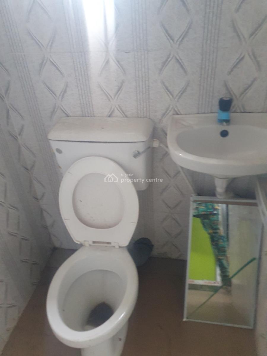 Newly Renovated Standard 2bedroom Flat in a Gated Nd Secure Area, Ikosi Ketu, Ikosi, Ketu, Lagos, Flat / Apartment for Rent