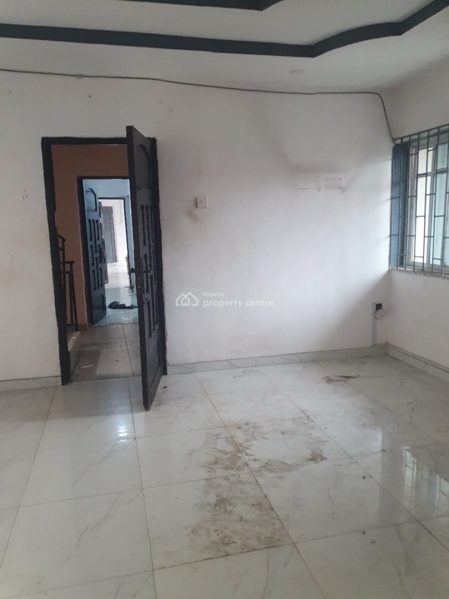 Newly Renovated Standard 2bedroom Flat in a Gated Nd Secure Area, Ikosi Ketu, Ikosi, Ketu, Lagos, Flat / Apartment for Rent