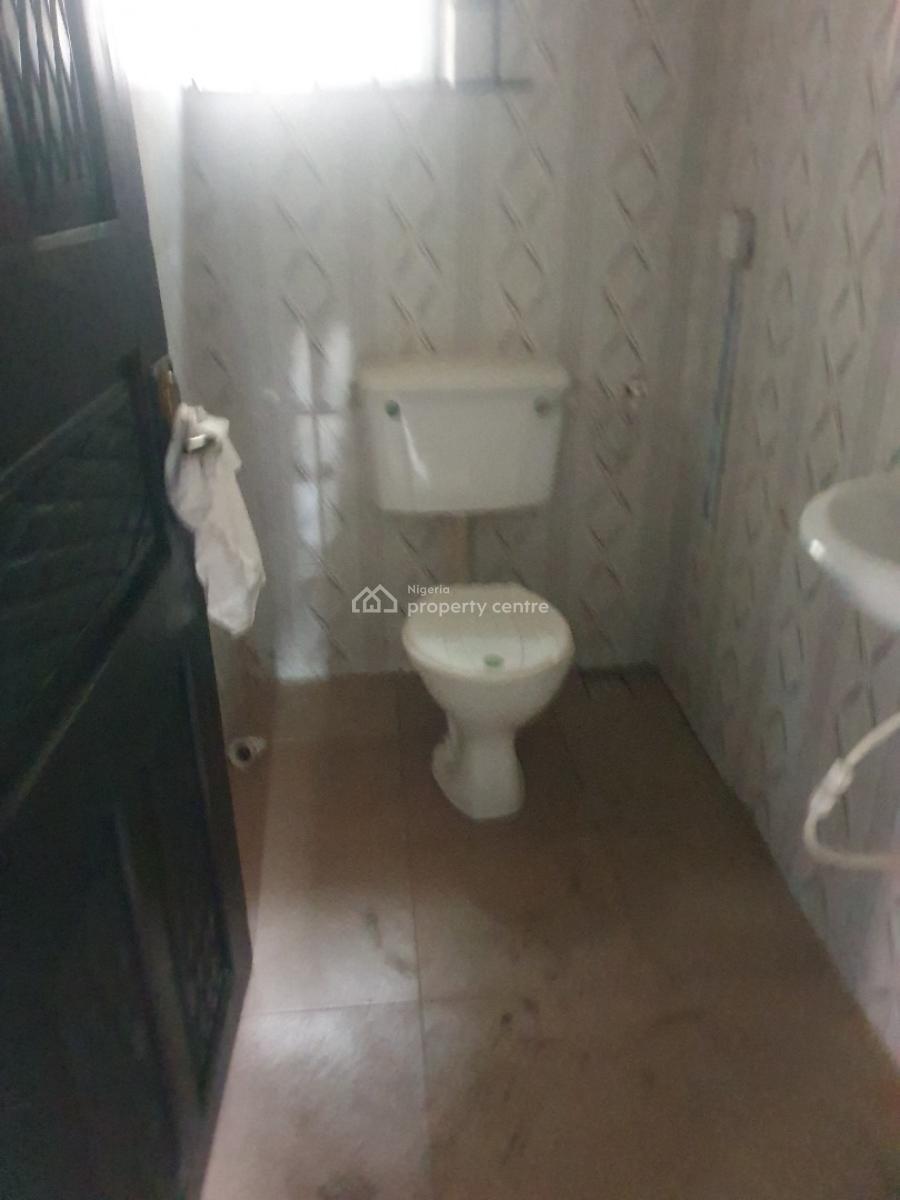 Newly Renovated Standard 2bedroom Flat in a Gated Nd Secure Area, Ikosi Ketu, Ikosi, Ketu, Lagos, Flat / Apartment for Rent