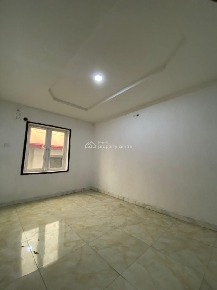 Spacious 2 Bedroom Flats Well En-suited Upstairs with 3 Balconies & St, Osapa, Lekki, Lagos, Flat / Apartment for Rent