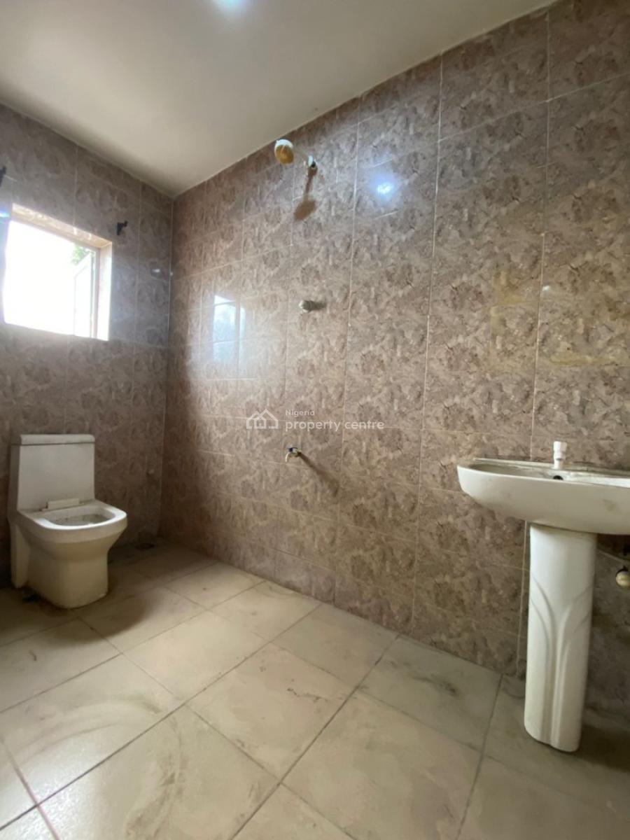 Spacious 2 Bedroom Flats Well En-suited Upstairs with 3 Balconies & St, Osapa, Lekki, Lagos, Flat / Apartment for Rent