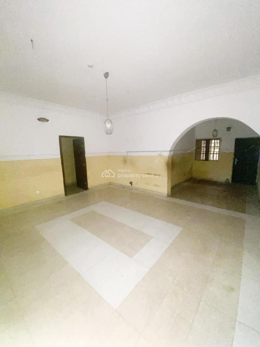 Well Maintained 3 Bedroom Apartment, Gra Phase 1, Magodo, Lagos, Flat / Apartment for Rent