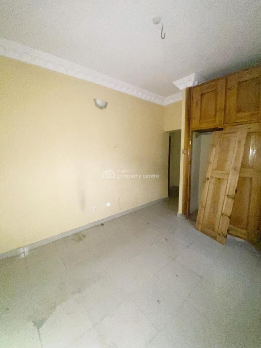 Well Maintained 3 Bedroom Apartment, Gra Phase 1, Magodo, Lagos, Flat / Apartment for Rent