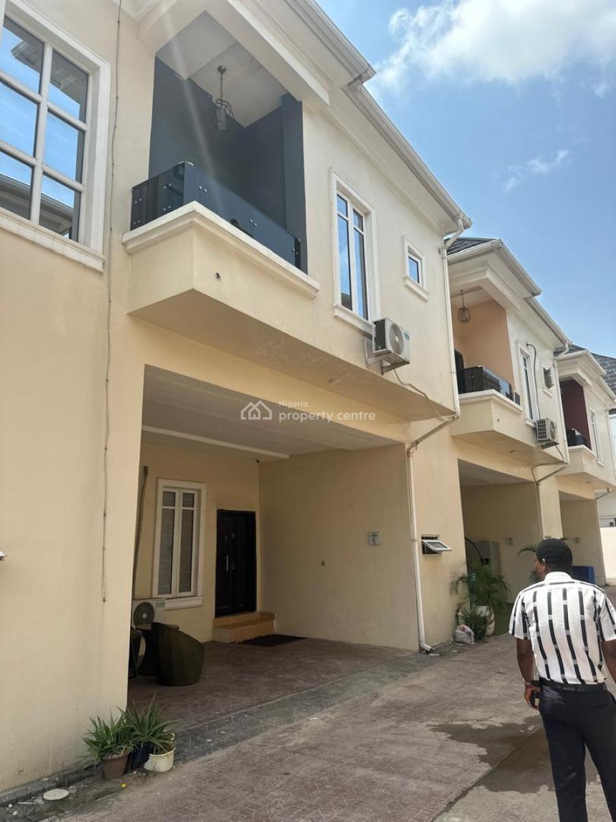 4bedroom Terrace Duplex, Ikota Villa Estate, Lekki, Lagos, Terraced Duplex for Sale