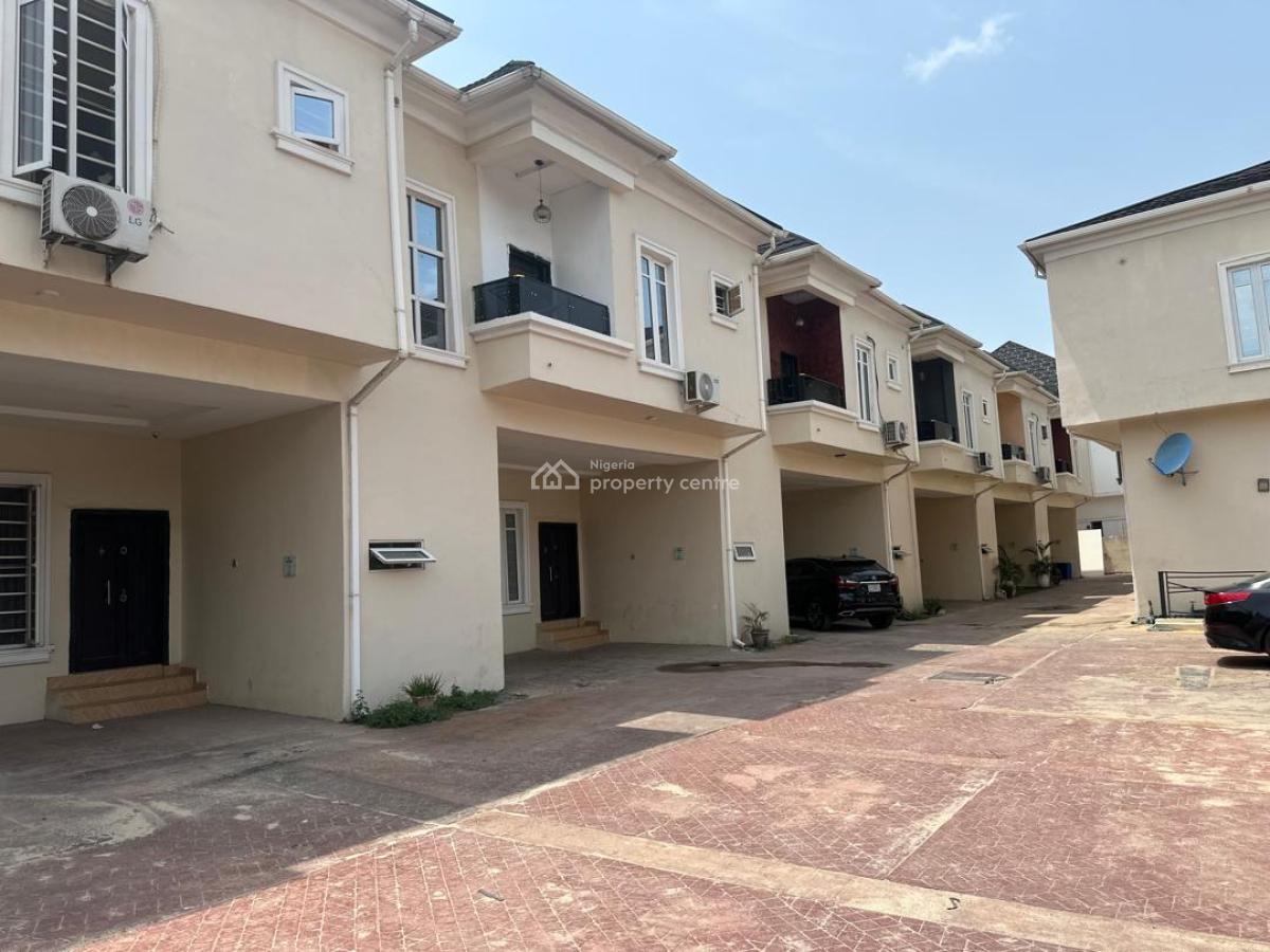 4bedroom Terrace Duplex, Ikota Villa Estate, Lekki, Lagos, Terraced Duplex for Sale