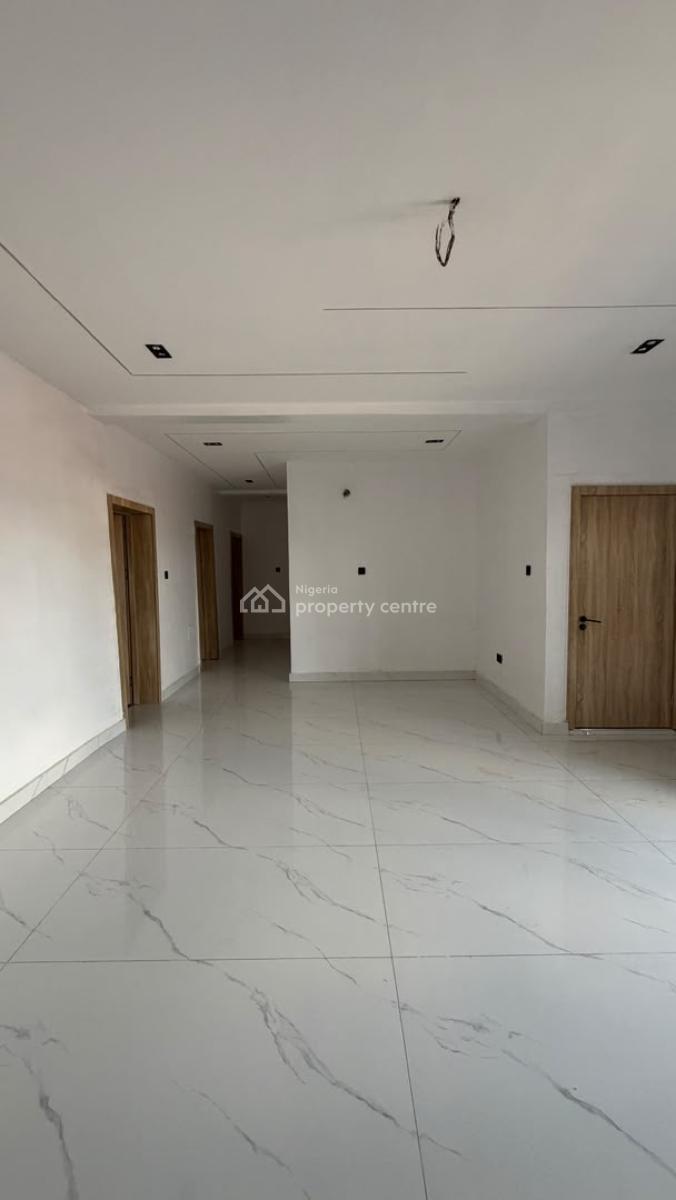 Vatican Court -- Well-appointed 3 Bedroom Apartment in a Prime Location, Yaba, Lagos, Flat / Apartment for Sale