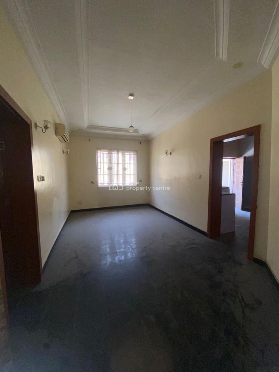 Standard 3 Bedroom Apartment with Bq, 4th Avenue, Gwarinpa, Abuja, Flat / Apartment for Rent