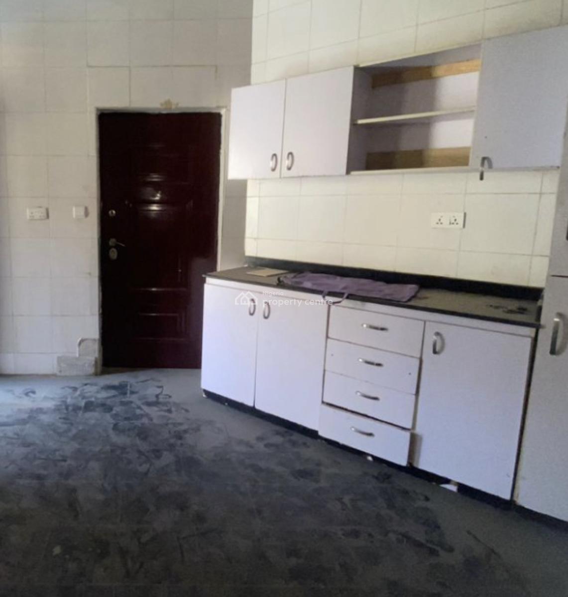 Standard 3 Bedroom Apartment with Bq, 4th Avenue, Gwarinpa, Abuja, Flat / Apartment for Rent