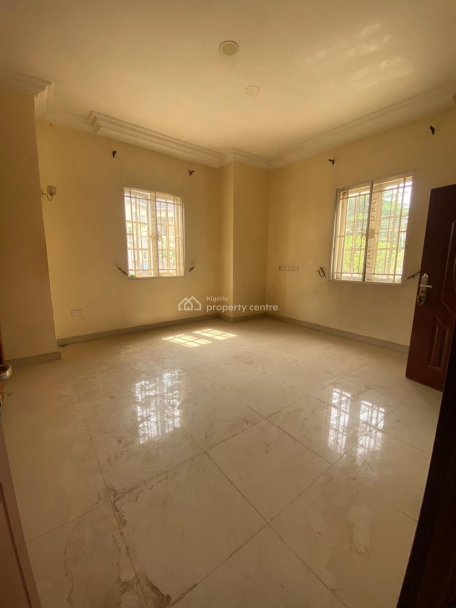 Standard 3 Bedroom Apartment with Bq, 4th Avenue, Gwarinpa, Abuja, Flat / Apartment for Rent