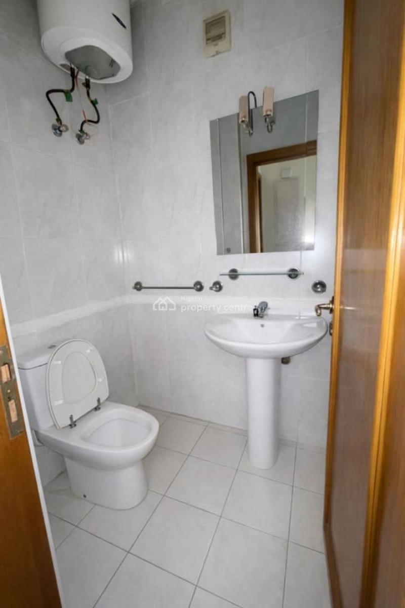 Well-appointed 3 Bedroom Apartments with Bq & Dedicated Parking, Old Ikoyi, Ikoyi, Lagos, Flat / Apartment for Sale