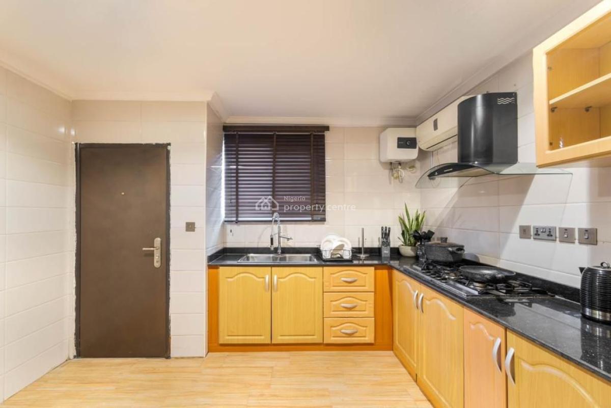 Luxury 1 Bedroom Apartment with Gymnasium and Swimming Pool, Wifi,refrigerator, Swimming Pool, Lekki Phase 1, Lekki, Lagos, Flat / Apartment Short Let