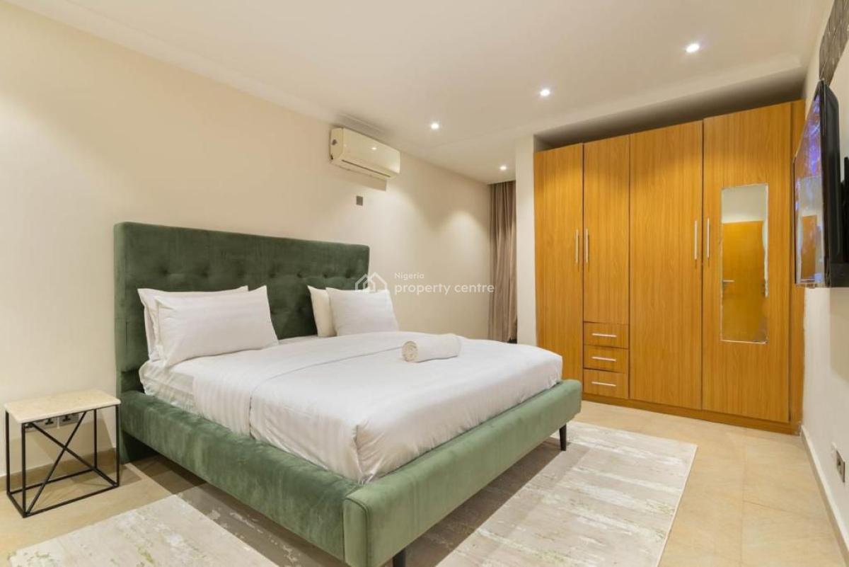 Luxury 1 Bedroom Apartment with Gymnasium and Swimming Pool, Wifi,refrigerator, Swimming Pool, Lekki Phase 1, Lekki, Lagos, Flat / Apartment Short Let