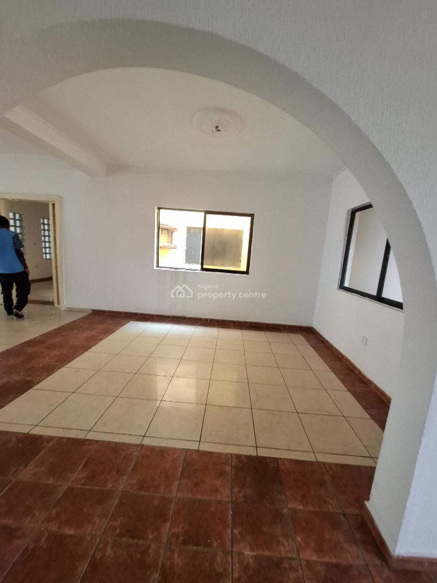 4-bedroom Penthouse, Off Admiralty Way, Lekki Phase 1, Lekki, Lagos, Flat / Apartment for Rent