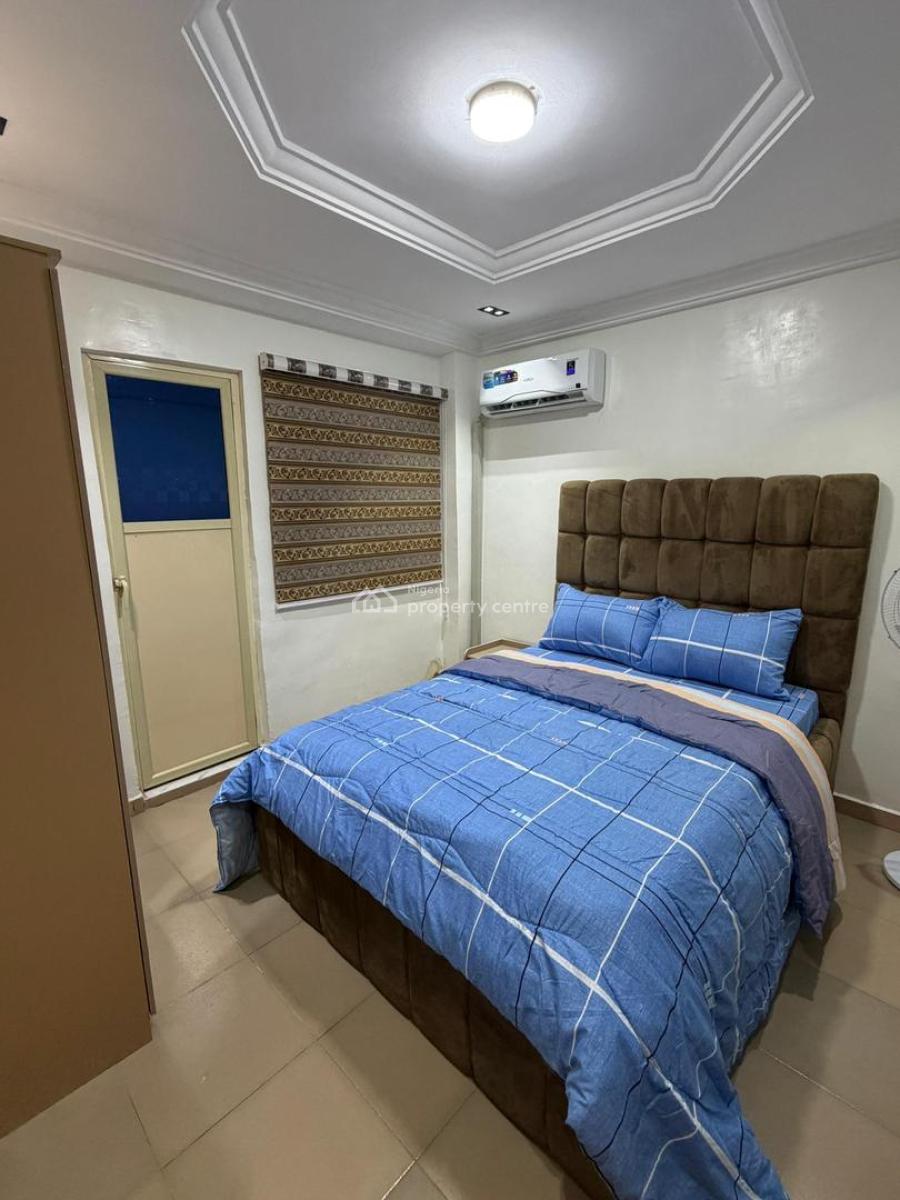 Luxury 2 Bedroom Apartment with Ps5 and Wifi, Equipped Kitchen , Secured Estate, Ojo, Lagos, Flat / Apartment Short Let