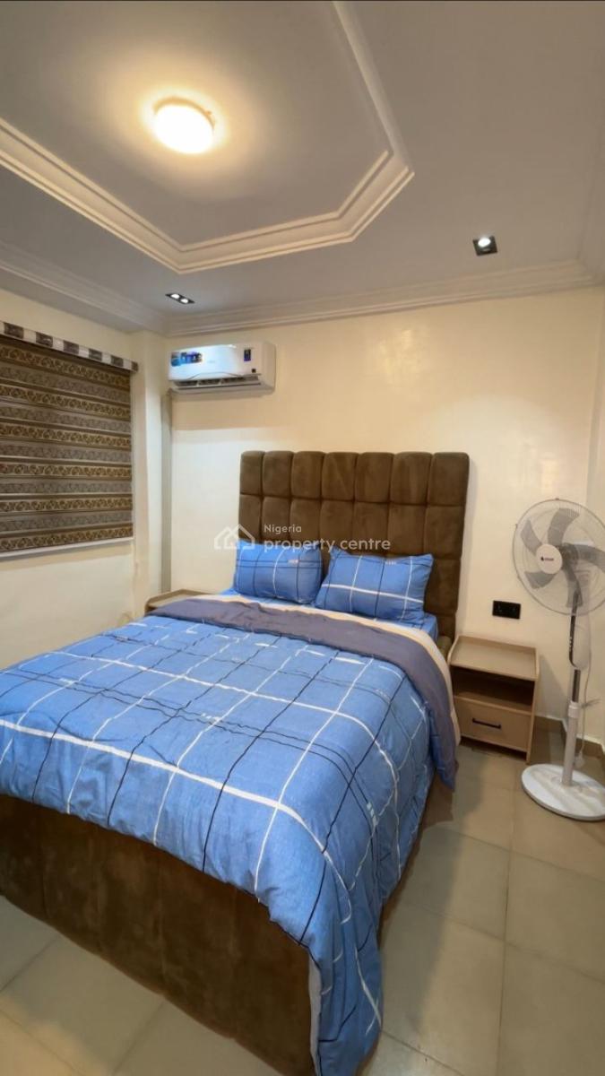 Luxury 2 Bedroom Apartment with Ps5 and Wifi, Equipped Kitchen , Secured Estate, Ojo, Lagos, Flat / Apartment Short Let