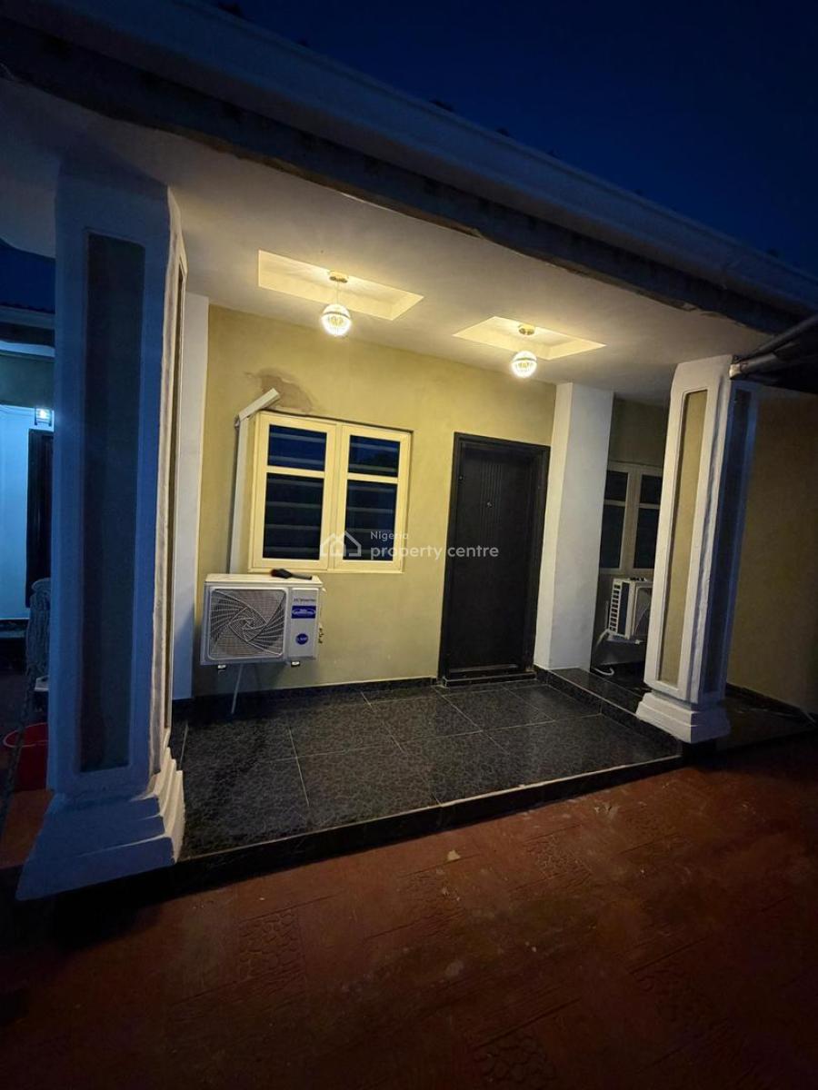 Luxury 2 Bedroom Apartment with Ps5 and Wifi, Equipped Kitchen , Secured Estate, Ojo, Lagos, Flat / Apartment Short Let