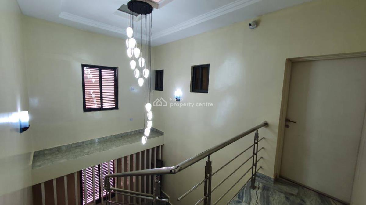 Luxury 3 Bedroom Waterfront Apartment Is Available at Admiralty Way, L, Victoria Island (vi), Lagos, Flat / Apartment Short Let