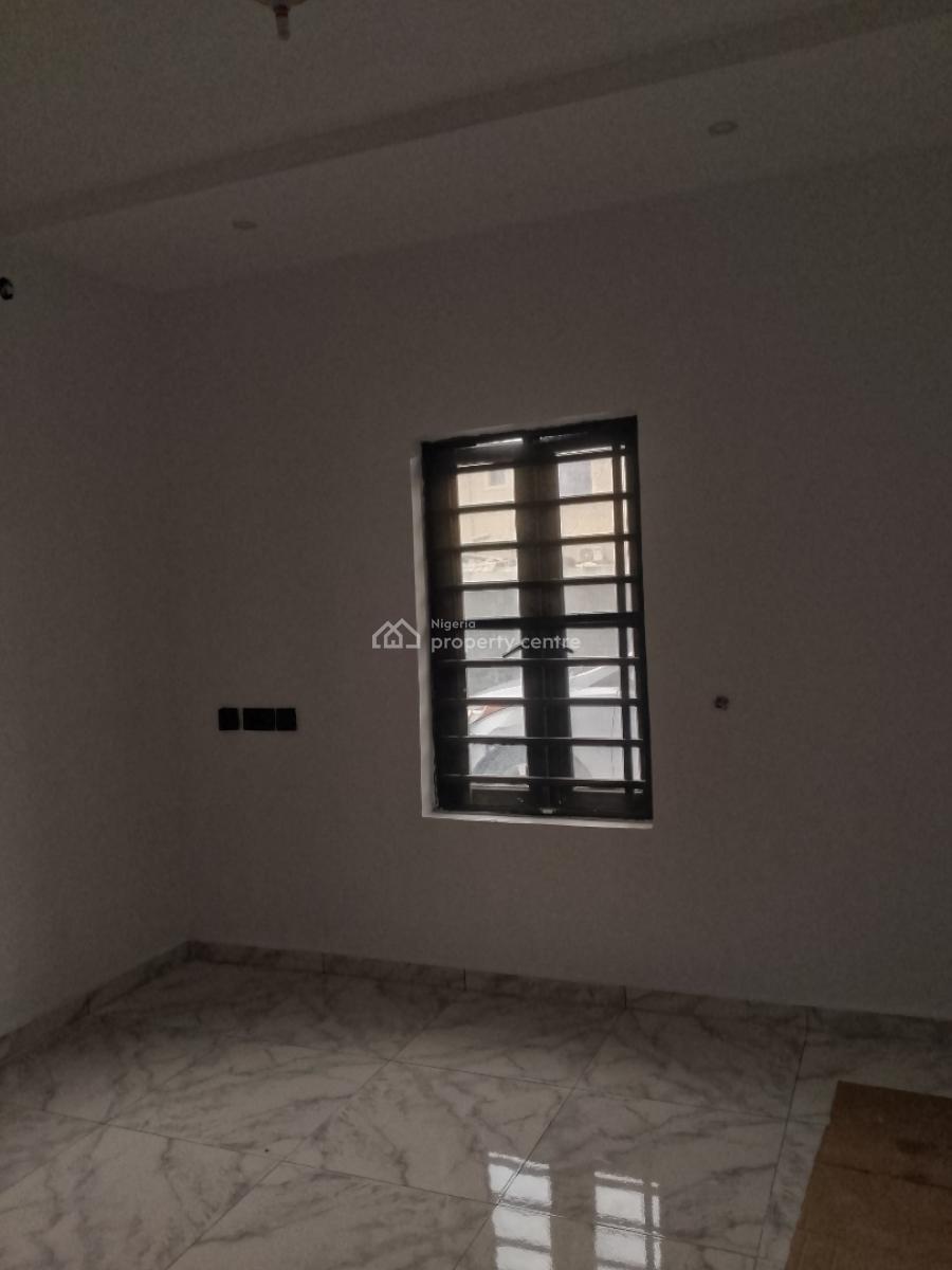 Beautiful Newly Out 2bedroom, Ilaje Mobile Road, Ajah, Lagos, Flat / Apartment for Rent