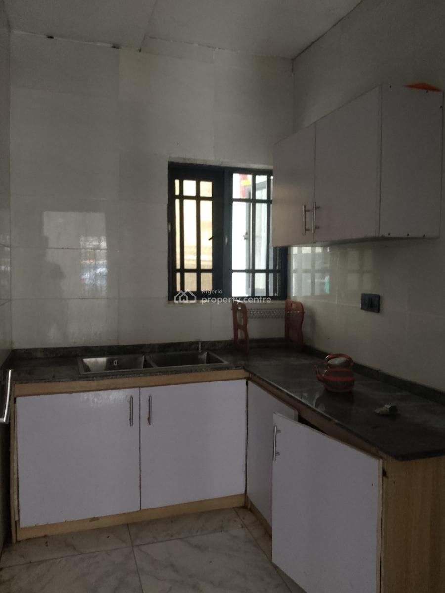 Beautiful Newly Out 2bedroom, Ilaje Mobile Road, Ajah, Lagos, Flat / Apartment for Rent