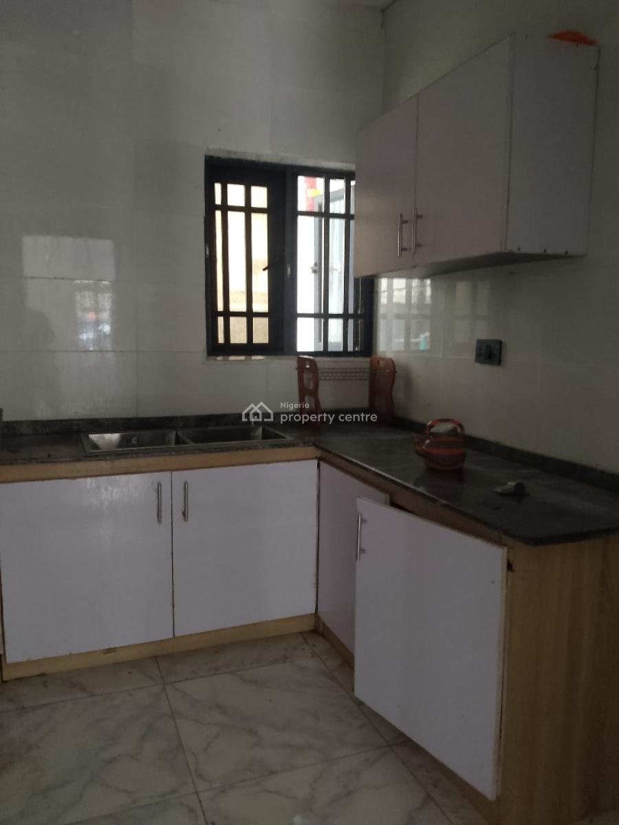 Beautiful Newly Out 2bedroom, Ilaje Mobile Road, Ajah, Lagos, Flat / Apartment for Rent