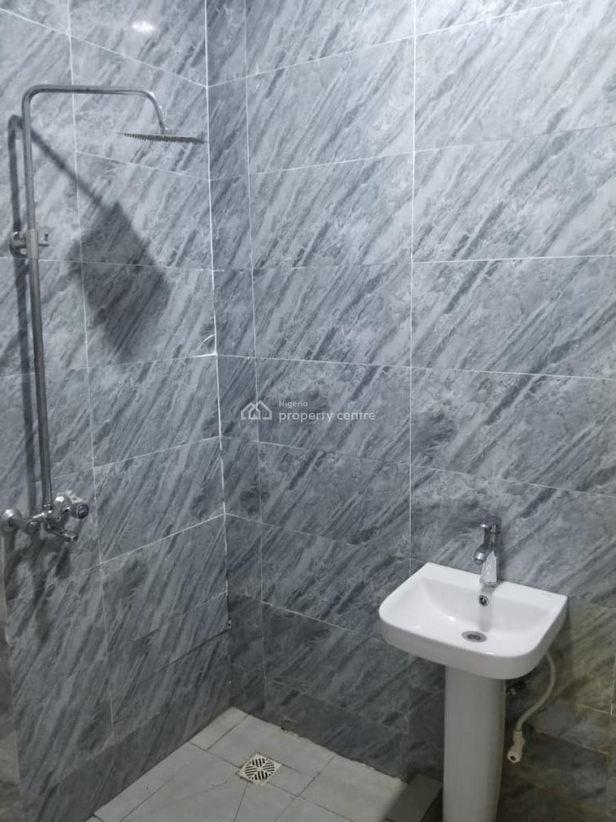 Newly Built 2 Bedroom Flat, Ologolo Lekki Lagos, Lekki, Lagos, Flat / Apartment for Rent