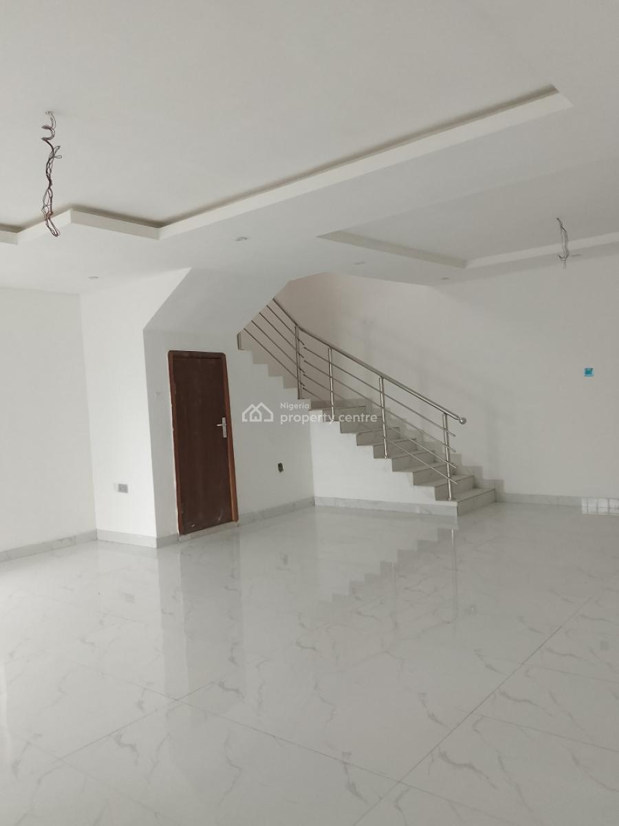 Very Spacious and Beautiful 5bedroom, Ilaje Mobile Road, Ajah, Lagos, Detached Duplex for Rent