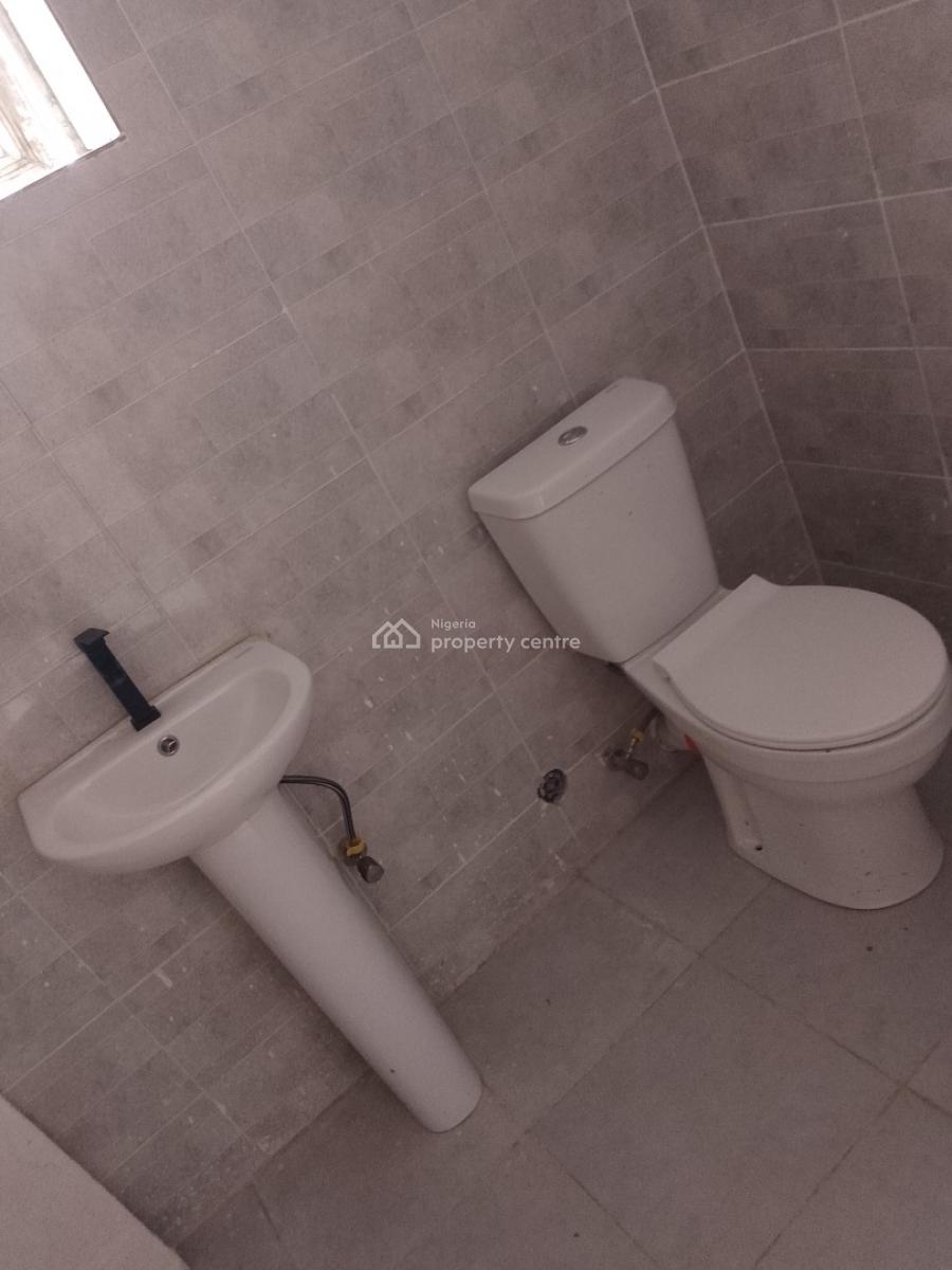 Very Spacious and Beautiful 5bedroom, Ilaje Mobile Road, Ajah, Lagos, Detached Duplex for Rent