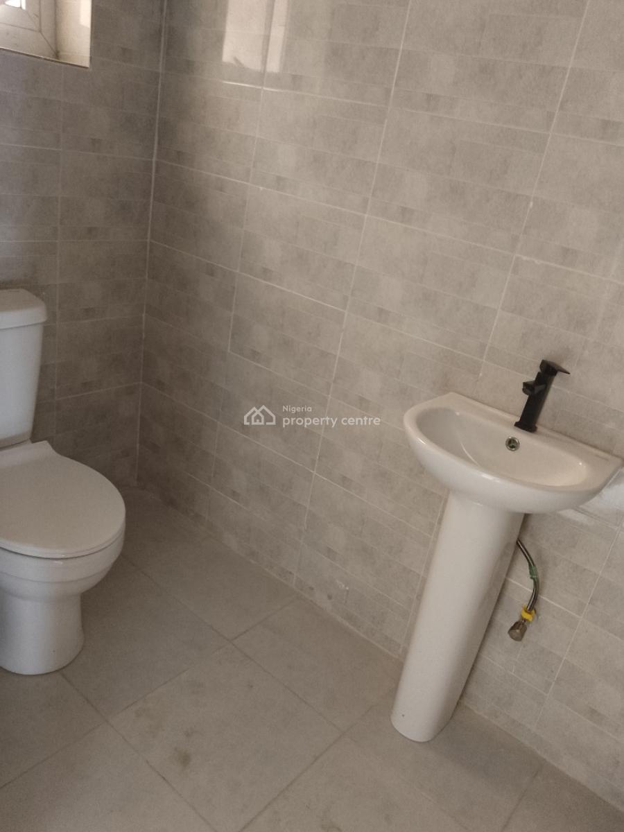 Very Spacious and Beautiful 5bedroom, Ilaje Mobile Road, Ajah, Lagos, Detached Duplex for Rent