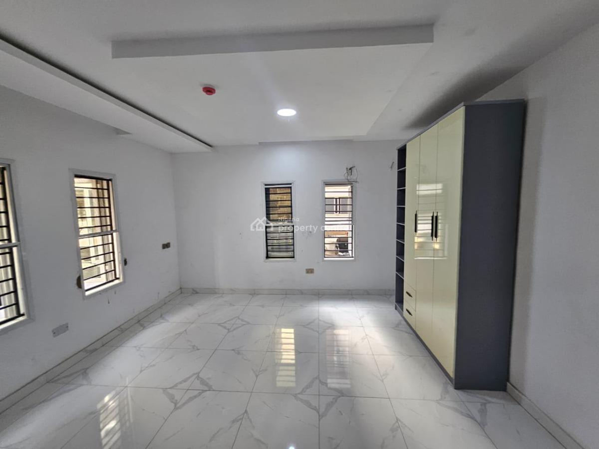 Luxury Two Bedrooms Apartment with Bq in a Premium Estate, Lekki Phase 1, Lekki Phase 1, Lekki, Lagos, Flat / Apartment for Sale