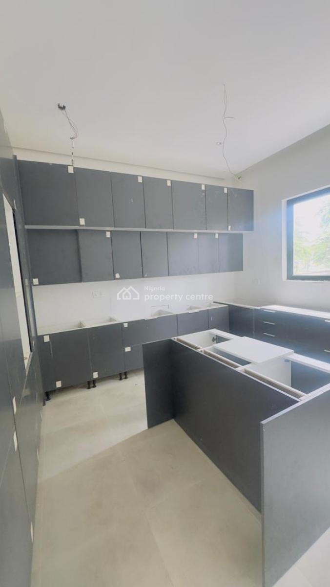 Prime Location 4 Bedroom Terraces with Elevator, Rooftop Terrace, Ikoyi, Lagos, Terraced Duplex for Sale