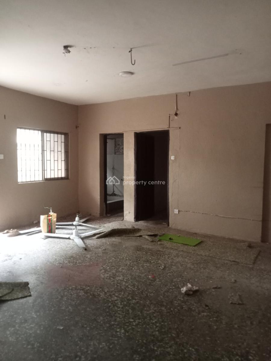 a Decent & Spacious 2 Bedroom Apartment in Serene Environment, Off Olaniyi Street, New Oko-oba, Agege, Lagos, Flat / Apartment for Rent
