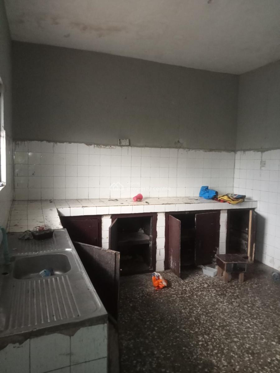 a Decent & Spacious 2 Bedroom Apartment in Serene Environment, Off Olaniyi Street, New Oko-oba, Agege, Lagos, Flat / Apartment for Rent
