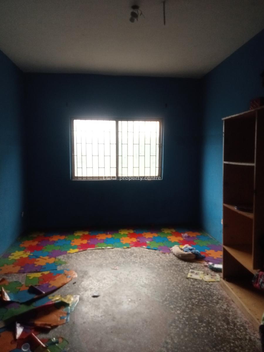 a Decent & Spacious 2 Bedroom Apartment in Serene Environment, Off Olaniyi Street, New Oko-oba, Agege, Lagos, Flat / Apartment for Rent
